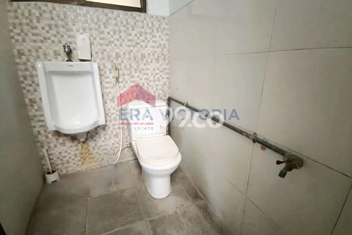 Kantor Dijual di Klojen Malang dengan Luas Bangunan 560m2 Kantor Dijual di Klojen Malang dengan Luas Bangunan 560m2