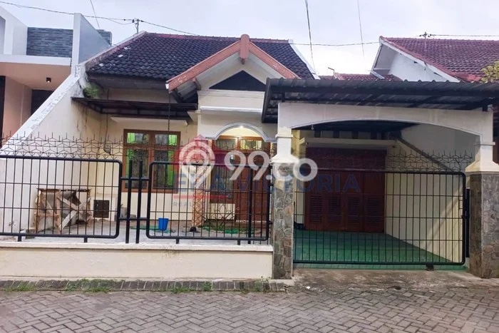 Jarang Ada! Rumah Sewa 5 Kamar Nyaman Siap Huni Tidar Jarang Ada! Rumah Sewa 5 Kamar Nyaman Siap Huni Tidar