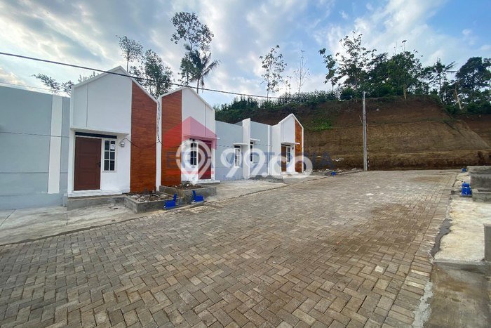 Rumah Nyaman 2 Kamar View Kota di Pakis, Malang Rumah Nyaman 2 Kamar View Kota di Pakis, Malang