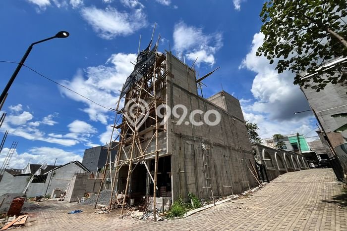 Kost Dijual di Tunggulwulung dengan 10 KT dan Luas 128m2 Kost Dijual di Tunggulwulung dengan 10 KT dan Luas 128m2