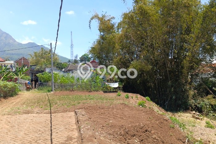 FOR SALE! Vila Kawasan , Area 99m2m², Posisi Strategis FOR SALE! Vila Kawasan , Area 99m2m², Posisi Strategis
