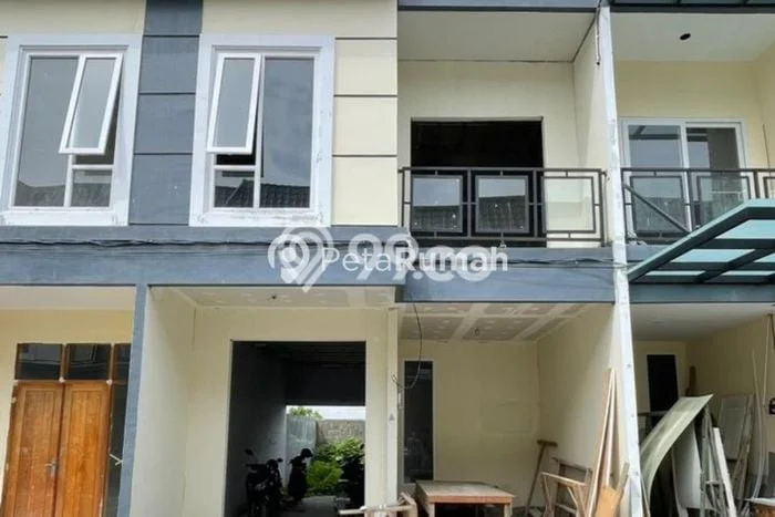 Dijual Cepat Rumah Bagus Siap Huni LB 225m2 di Medan Petisah, Medan Dijual Cepat Rumah Bagus Siap Huni LB 225m2 di Medan Petisah, Medan