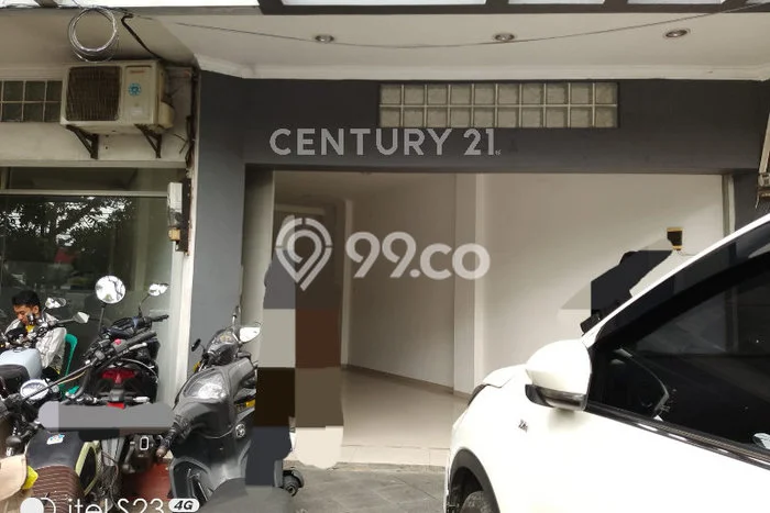 For Rent Ruko Kawasan Strategis di Buah Batu, Luas 210m², Siap Usaha For Rent Ruko Kawasan Strategis di Buah Batu, Luas 210m², Siap Usaha