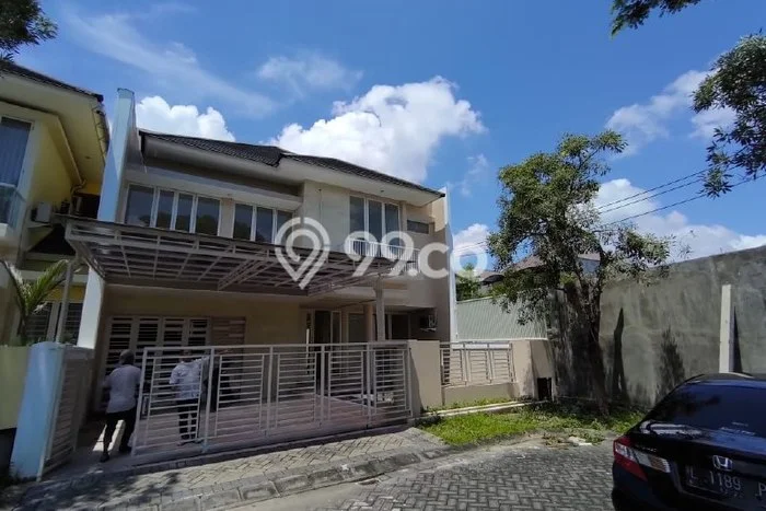 Siap Huni Rumah Mewah 5 Kamar di Wiyung Dekat ke Mana Pun Siap Huni Rumah Mewah 5 Kamar di Wiyung Dekat ke Mana Pun