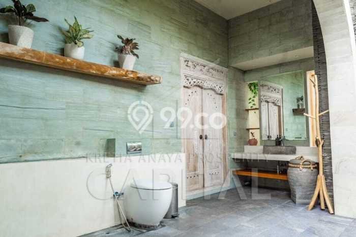 LOKASI STRATEGIS! Vila Kawasan Canggu, Luas 1070m², Kawasan Potensial LOKASI STRATEGIS! Vila Kawasan Canggu, Luas 1070m², Kawasan Potensial