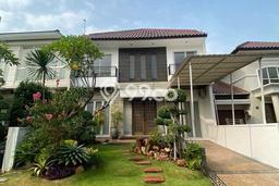 Hunian Mewah LB 320m2 Siap Pakai Desain Elegan di Citraland, Surabaya Hunian Mewah LB 320m2 Siap Pakai Desain Elegan di Citraland, Surabaya