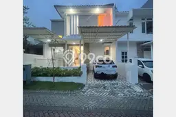 Rumah Luxury Modern Tanpa Renovasi di Citraland Surabaya Rumah Luxury Modern Tanpa Renovasi di Citraland Surabaya