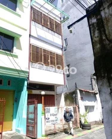 Ruko Bagus LT 570m2 LB 1000m2 Dijual di Makassar Makassar Ruko Bagus LT 570m2 LB 1000m2 Dijual di Makassar Makassar