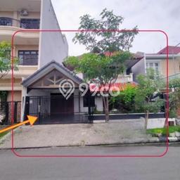Ready to Use! Premium House LT 300m2 Desain Elegan di Surabaya Kota Ready to Use! Premium House LT 300m2 Desain Elegan di Surabaya Kota