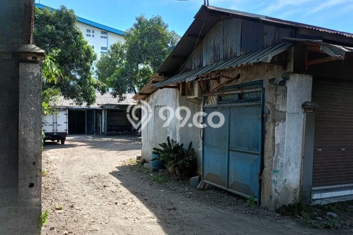 Unit Gudang Disewakan di Sidoarjo di Area Ramai & Strategis Unit Gudang Disewakan di Sidoarjo di Area Ramai & Strategis
