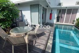 Rumah kawasan Wiyung, Surabaya, LT 180m² Bangunan 250m² Rumah kawasan Wiyung, Surabaya, LT 180m² Bangunan 250m²