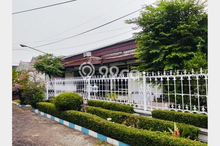 Dijual Rumah Luas Elegan Dengan View Eksklusif di Pondok Tjandra, Sidoarjo Dijual Rumah Luas Elegan Dengan View Eksklusif di Pondok Tjandra, Sidoarjo