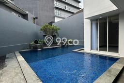Rumah Asri area Wiyung, 4 KT, Lingkungan Tenang, LT 425m² Bangunan 450m² Rumah Asri area Wiyung, 4 KT, Lingkungan Tenang, LT 425m² Bangunan 450m²