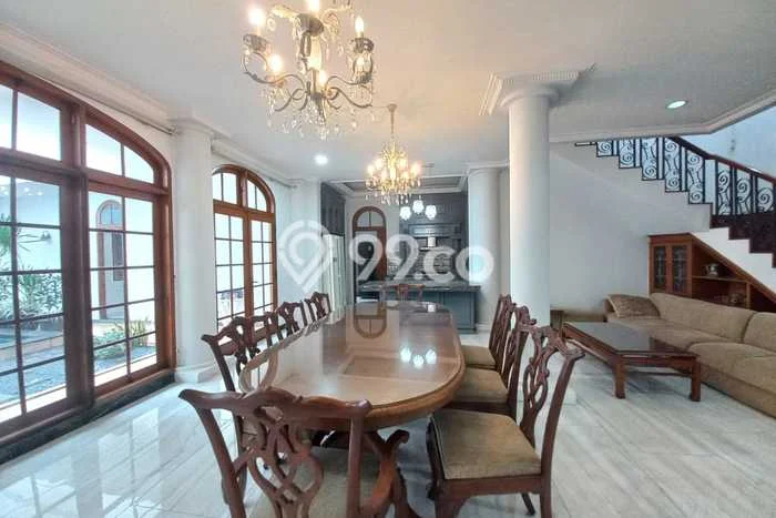 Disewakan Rumah Konsep Modern di Menteng Jakarta Pusat dengan 4 KT Disewakan Rumah Konsep Modern di Menteng Jakarta Pusat dengan 4 KT