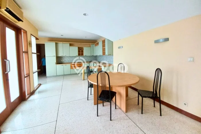 Sewa Rumah Modern di Menteng Harga Rp 550 Juta/ Tahun Sewa Rumah Modern di Menteng Harga Rp 550 Juta/ Tahun