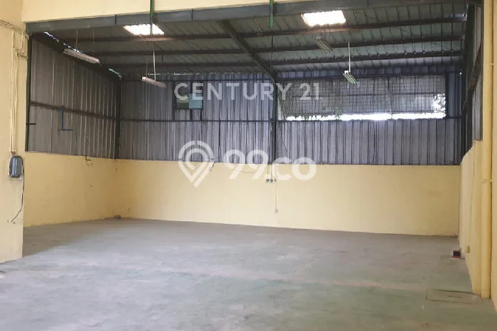 Gudang Disewa di Bekasi dengan LB 420m2 Area Komersial Ramai Gudang Disewa di Bekasi dengan LB 420m2 Area Komersial Ramai