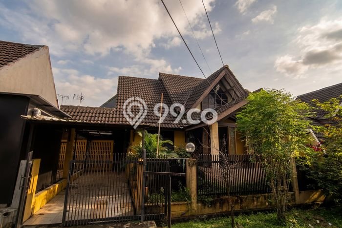 Hunian Nyaman Asri 2 KT Siap Huni di Villa Melati Mas Tangerang Selatan Hunian Nyaman Asri 2 KT Siap Huni di Villa Melati Mas Tangerang Selatan