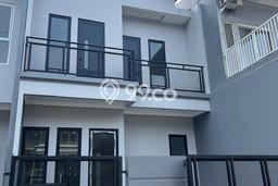 LISTING BARU! Rumah Strategis area BSD City, LT 90m² Bangunan 120m² LISTING BARU! Rumah Strategis area BSD City, LT 90m² Bangunan 120m²