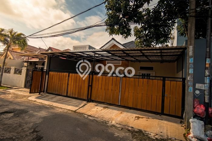Rumah Modern Cantik 3 KT Bisa Langsung Pindah di Serpong Utara Rumah Modern Cantik 3 KT Bisa Langsung Pindah di Serpong Utara