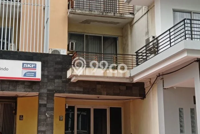 AREA KOMERSIAL! Ruko di Cikarang, Luas 337m2m², Jalan Utama AREA KOMERSIAL! Ruko di Cikarang, Luas 337m2m², Jalan Utama