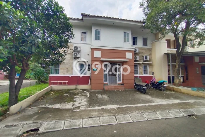 Unit Kost Dijual di Jababeka dengan 10 Kamar Area Strategis Unit Kost Dijual di Jababeka dengan 10 Kamar Area Strategis