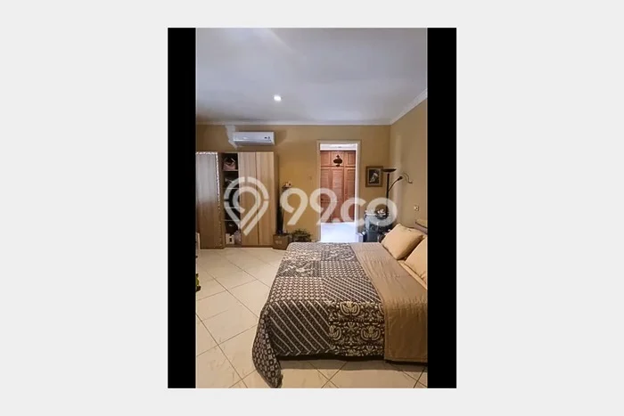 Rumah Elit Modern Siap Huni di Bintaro Jakarta Selatan Rumah Elit Modern Siap Huni di Bintaro Jakarta Selatan