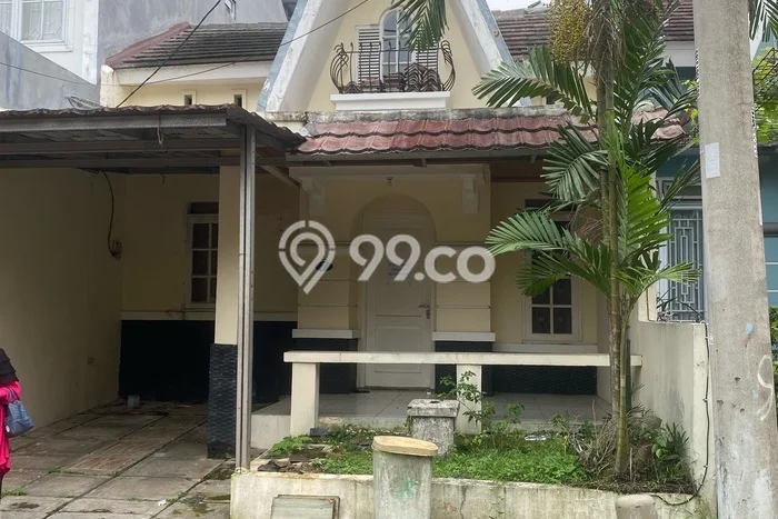 FEATURED! Rumah di , 1 KM, Lokasi Strategis, LT 90m2m² LB 85m2m² FEATURED! Rumah di , 1 KM, Lokasi Strategis, LT 90m2m² LB 85m2m²