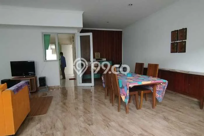 Disewakan Cepat Rumah Kondisi Baik di Area Legenda Wisata, Jakarta Timur Disewakan Cepat Rumah Kondisi Baik di Area Legenda Wisata, Jakarta Timur