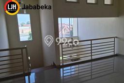 Disewakan Segera Rumah Kondisi Bagus di Area Lippo Cikarang, Cikarang Disewakan Segera Rumah Kondisi Bagus di Area Lippo Cikarang, Cikarang