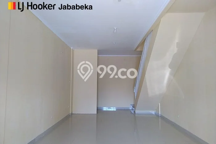 Disewakan Ruko di Kawasan Ramai Jababeka Luas 162m2 Disewakan Ruko di Kawasan Ramai Jababeka Luas 162m2