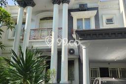 Disewakan Cepat Rumah Kondisi Bagus di Area Lippo Cikarang, Cikarang Disewakan Cepat Rumah Kondisi Bagus di Area Lippo Cikarang, Cikarang