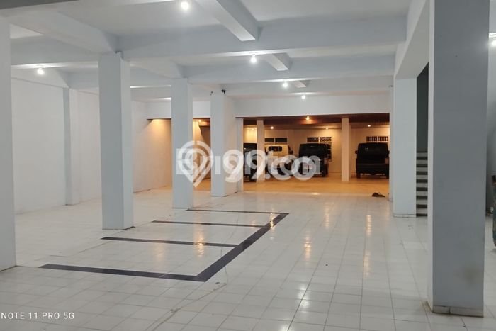 Area Ramai! Ruko Dijual di Denpasar Utara untuk Bisnis Luas Bangunan 780m2 Area Ramai! Ruko Dijual di Denpasar Utara untuk Bisnis Luas Bangunan 780m2
