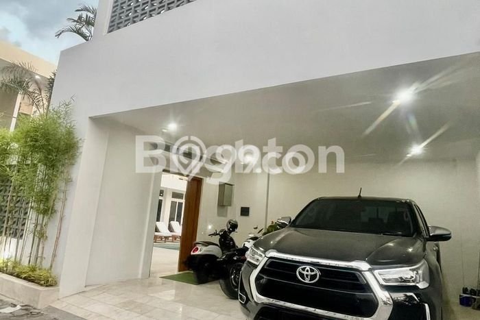 Vila Siap Huni di , Luas 300m2m², Dekat ke Pusat Kota Vila Siap Huni di , Luas 300m2m², Dekat ke Pusat Kota