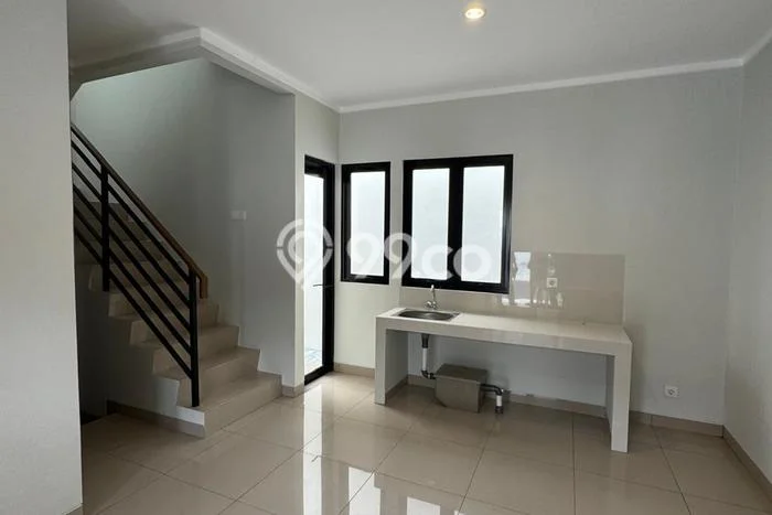 Disewakan Rumah Murah di Summarecon Crown Gading Bekasi dengan 3 KT Disewakan Rumah Murah di Summarecon Crown Gading Bekasi dengan 3 KT