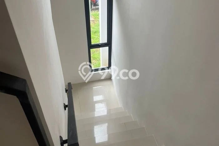 Rumah Strategis Minimalis Lb 92m2 di BSD, Tangerang Selatan Rumah Strategis Minimalis Lb 92m2 di BSD, Tangerang Selatan