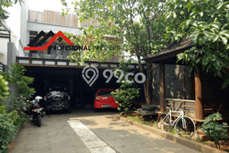 Rumah dengan Lokasi Strategis 0 KT di Lebak Bulus, Jakarta Selatan Rumah dengan Lokasi Strategis 0 KT di Lebak Bulus, Jakarta Selatan