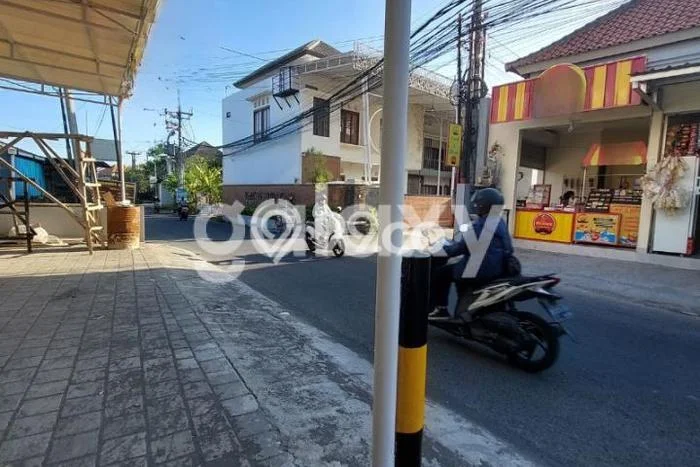 Disewakan Ruko Kawasan Denpasar Selatan, Luas 165m2m², Kawasan Berkembang Disewakan Ruko Kawasan Denpasar Selatan, Luas 165m2m², Kawasan Berkembang