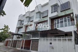 Rumah Luxury Modern Tanpa Renovasi di Duri Kepa Jakarta Barat Rumah Luxury Modern Tanpa Renovasi di Duri Kepa Jakarta Barat