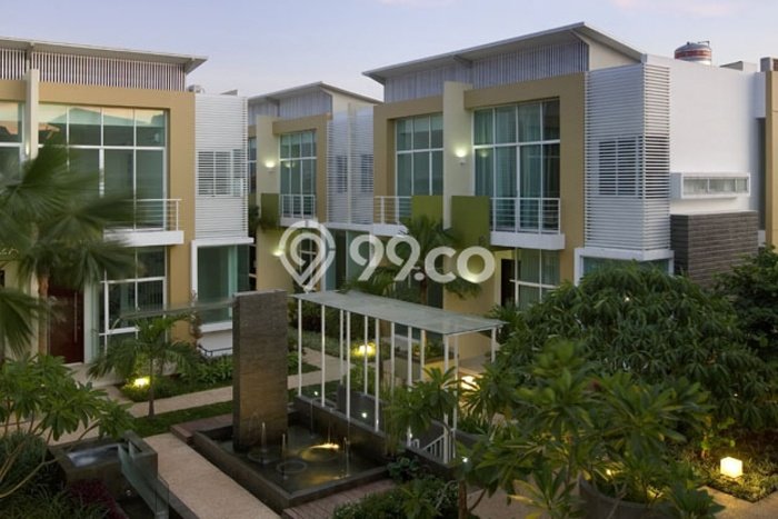 Dijual Rumah Mewah Megah Dengan View Cantik di Tomang, Jakarta Barat Dijual Rumah Mewah Megah Dengan View Cantik di Tomang, Jakarta Barat
