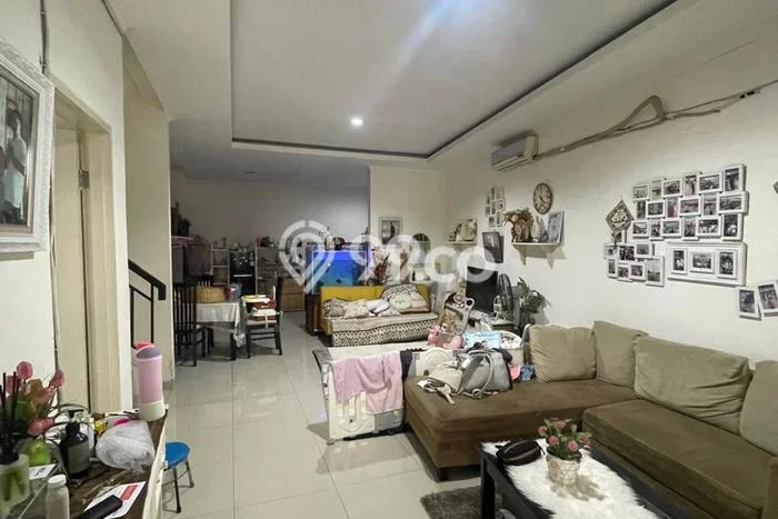 Rumah Luxury Modern Siap Huni di Green Mansion Jakarta Barat Rumah Luxury Modern Siap Huni di Green Mansion Jakarta Barat