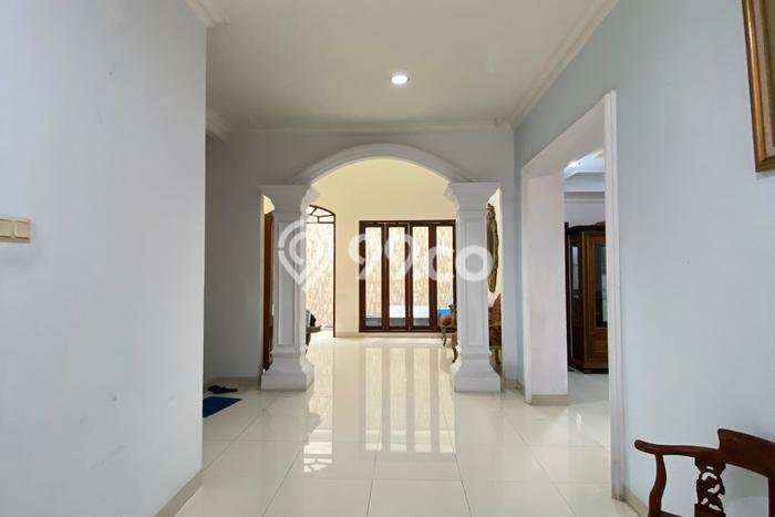 Jarang Ada! Rumah Kontrakan 5 Kamar Bagus Siap Huni Sunrise Garden Jarang Ada! Rumah Kontrakan 5 Kamar Bagus Siap Huni Sunrise Garden