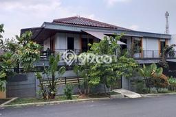 Ready to Use! Luxury House LT 495m2 Desain Modern di Pondok Kelapa Ready to Use! Luxury House LT 495m2 Desain Modern di Pondok Kelapa