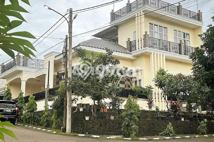 Siap Huni Rumah Mewah 6 Kamar di Jonggol Dekat ke Mana Pun Siap Huni Rumah Mewah 6 Kamar di Jonggol Dekat ke Mana Pun