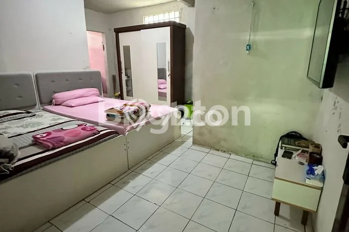 Dijual Rumah 8 Kamar Lokasi Ideal Nyaman dan Strategis di Cibungbulang Dijual Rumah 8 Kamar Lokasi Ideal Nyaman dan Strategis di Cibungbulang