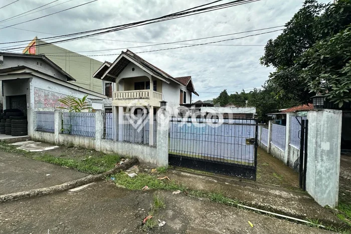Dijual Rumah 8 Kamar Lokasi Ideal Nyaman dan Strategis di Cibungbulang Dijual Rumah 8 Kamar Lokasi Ideal Nyaman dan Strategis di Cibungbulang