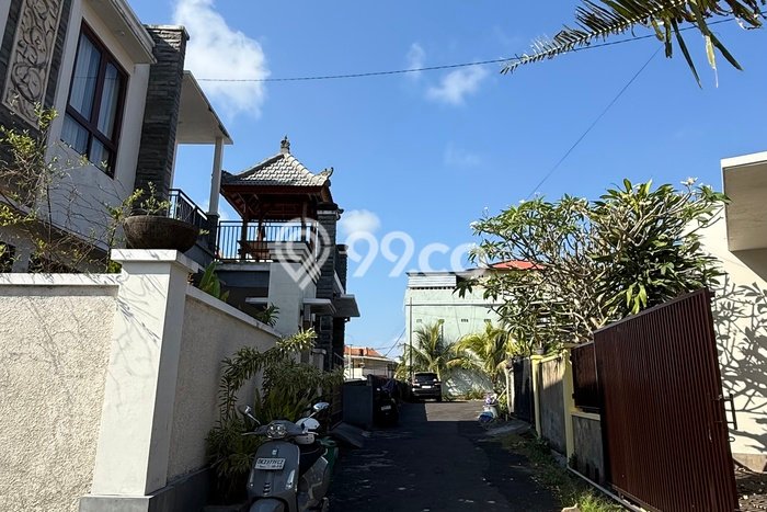 HUNIAN BERKELAS! Rumah Premium Benoa, Badung, LT 103m² Luas Bangunan 70m² HUNIAN BERKELAS! Rumah Premium Benoa, Badung, LT 103m² Luas Bangunan 70m²
