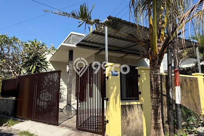 HUNIAN BERKELAS! Rumah Premium Benoa, Badung, LT 103m² Luas Bangunan 70m² HUNIAN BERKELAS! Rumah Premium Benoa, Badung, LT 103m² Luas Bangunan 70m²