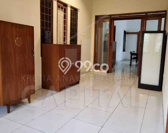 Disewakan! Rumah 3 Kamar Tidur &
3 Kamar Mandi di Setra Sari, Bandung Disewakan! Rumah 3 Kamar Tidur &
3 Kamar Mandi di Setra Sari, Bandung