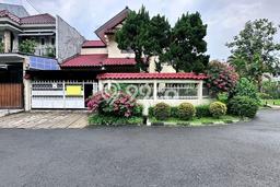 Rumah Luxury Modern Tanpa Renovasi di Pondok Indah Jakarta Selatan Rumah Luxury Modern Tanpa Renovasi di Pondok Indah Jakarta Selatan