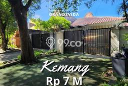 For Sale! Luxury House LT 200m2 Desain Modern di Kemang For Sale! Luxury House LT 200m2 Desain Modern di Kemang